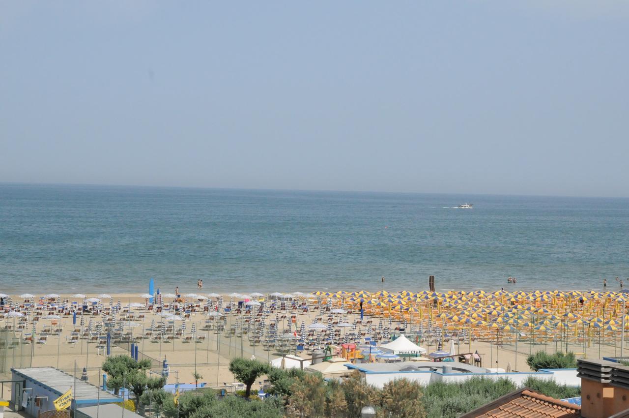 Hotel La Falena Cervia Zewnętrze zdjęcie